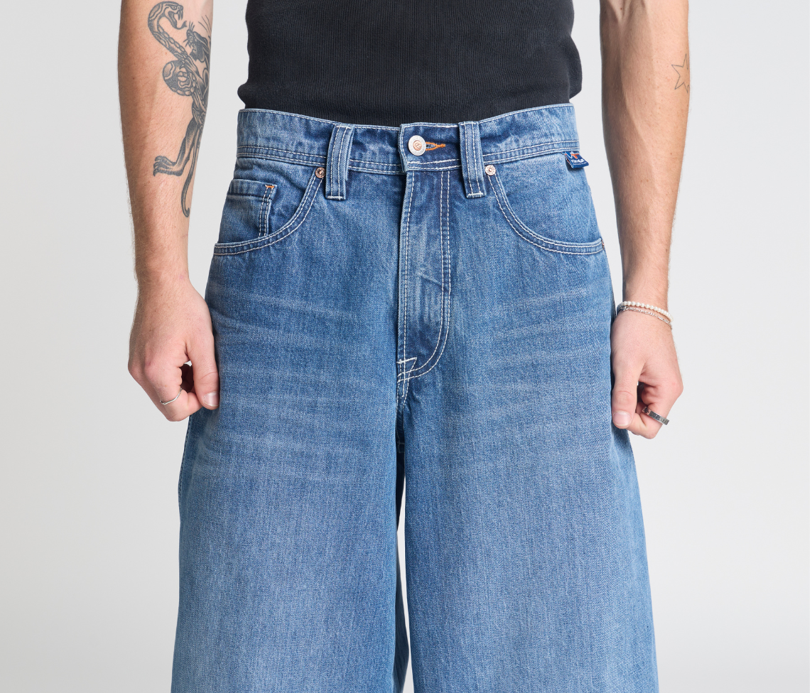 Planet K Jeans 26 Inch Bottom Leg Opening 90s Medium Wash Hidden Stash Pocket