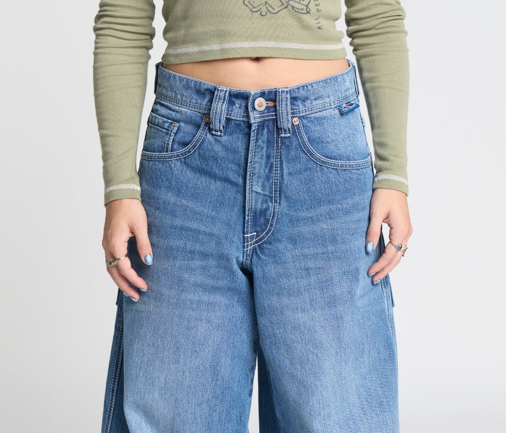 W Planet K 26 Inch Jeans 90s Medium Wash Hidden Stash Pocket Bottom Leg Opening