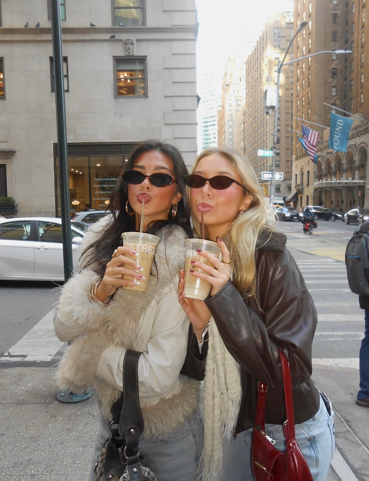 Sony Cybershot DSC-H90