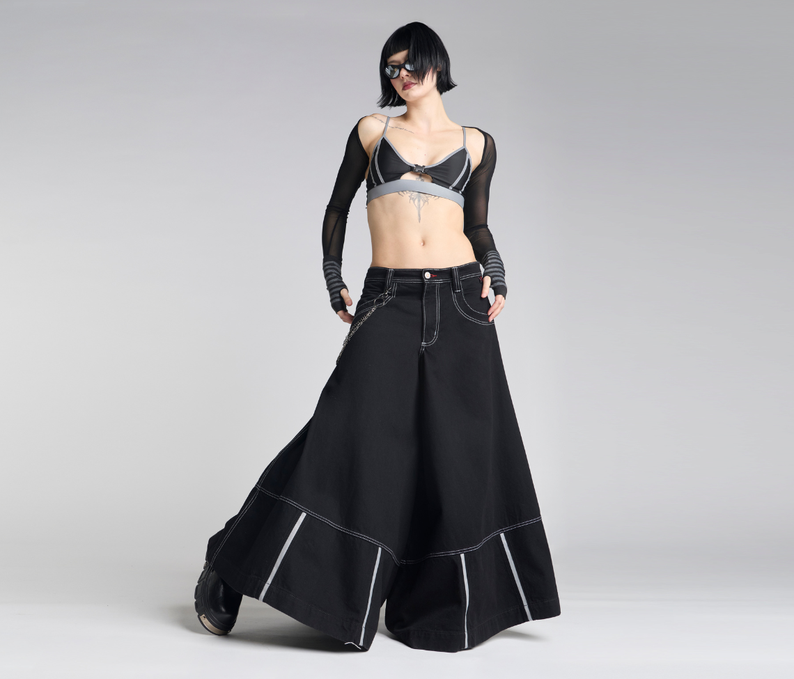 W 69ERS 69 Inch Super Black Rinse Denim Jeans With Bottom Leg Opening And Durable Comfort Fit