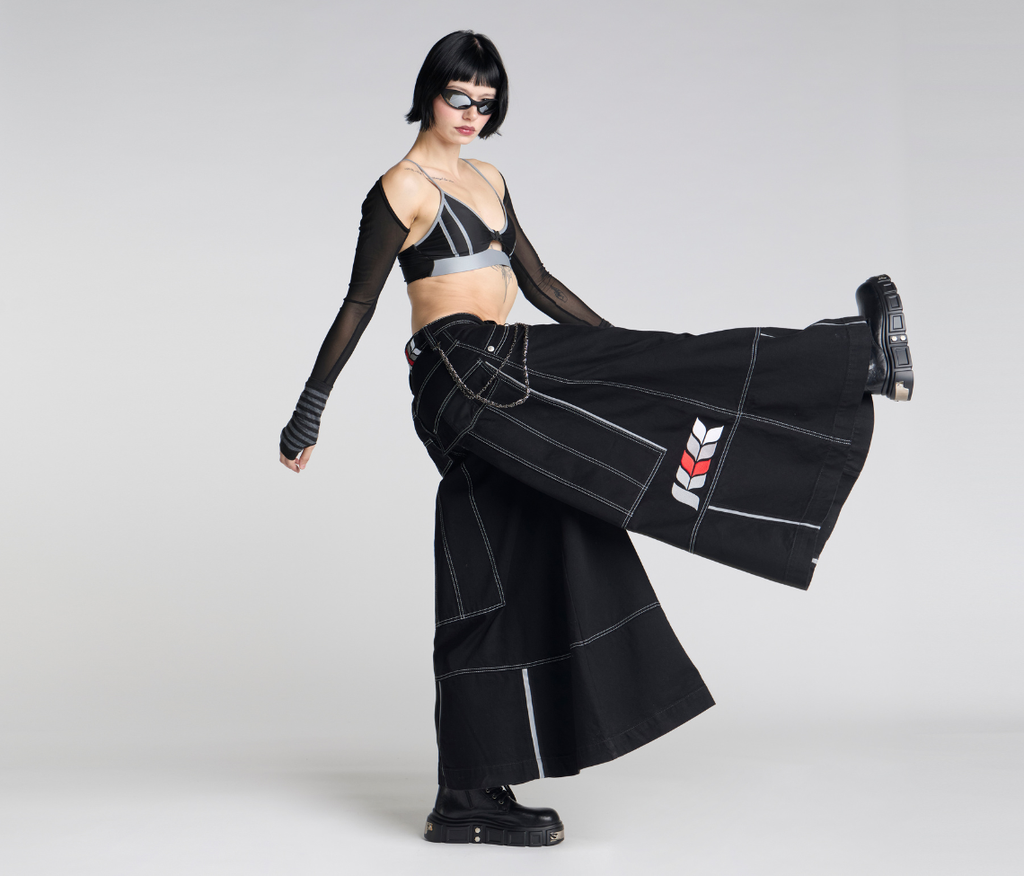 W 69ERS 69 Inch Super Black Rinse Denim Jeans With Bottom Leg Opening And Durable Comfort Fit