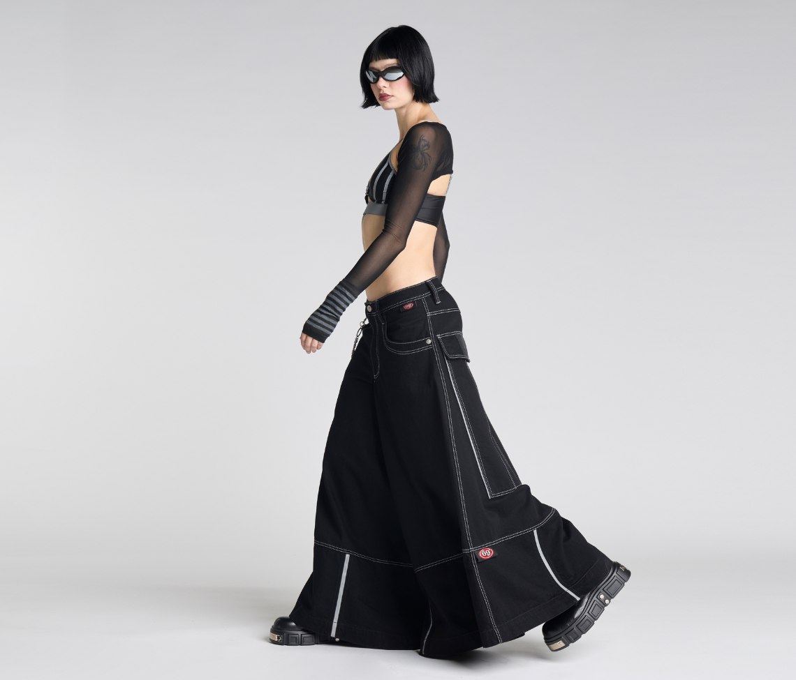 W 69ERS 69 Inch Super Black Rinse Denim Jeans With Bottom Leg Opening And Durable Comfort Fit