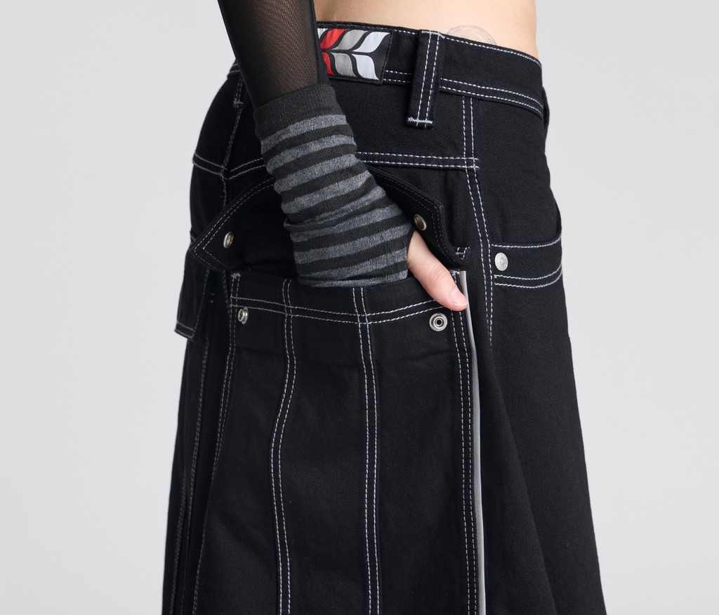 W 69ERS 69 Inch Super Black Rinse Denim Jeans With Bottom Leg Opening And Durable Comfort Fit