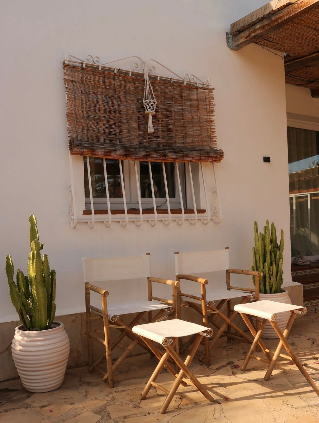 Canon EOS M10 Digital Camera