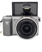 Sony Alpha a5000 + Sony E 16–50mm f/3.5–5.6 PZ OSS | ready to shoot!