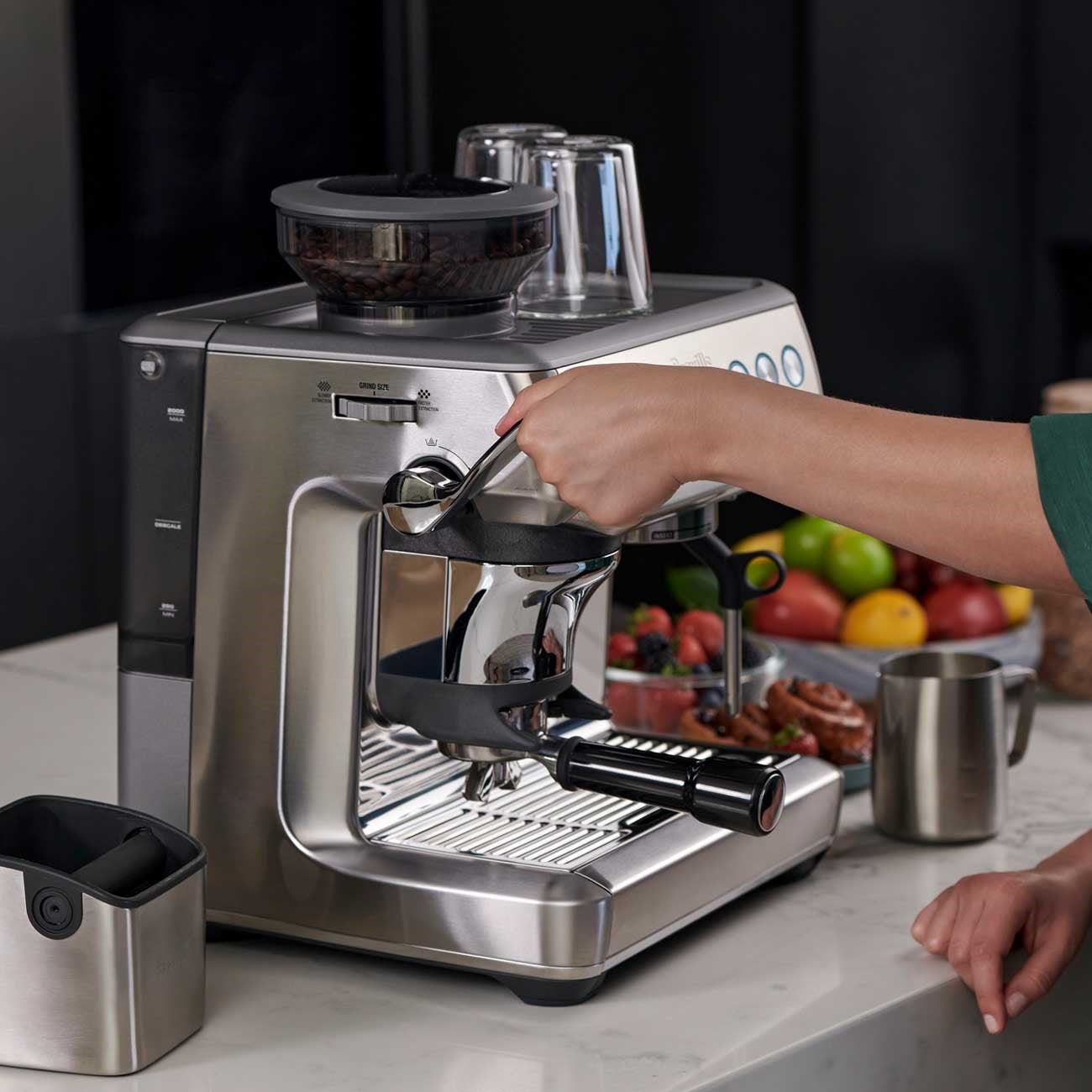 BREVILLE Barista Express Impress - Black Truffle