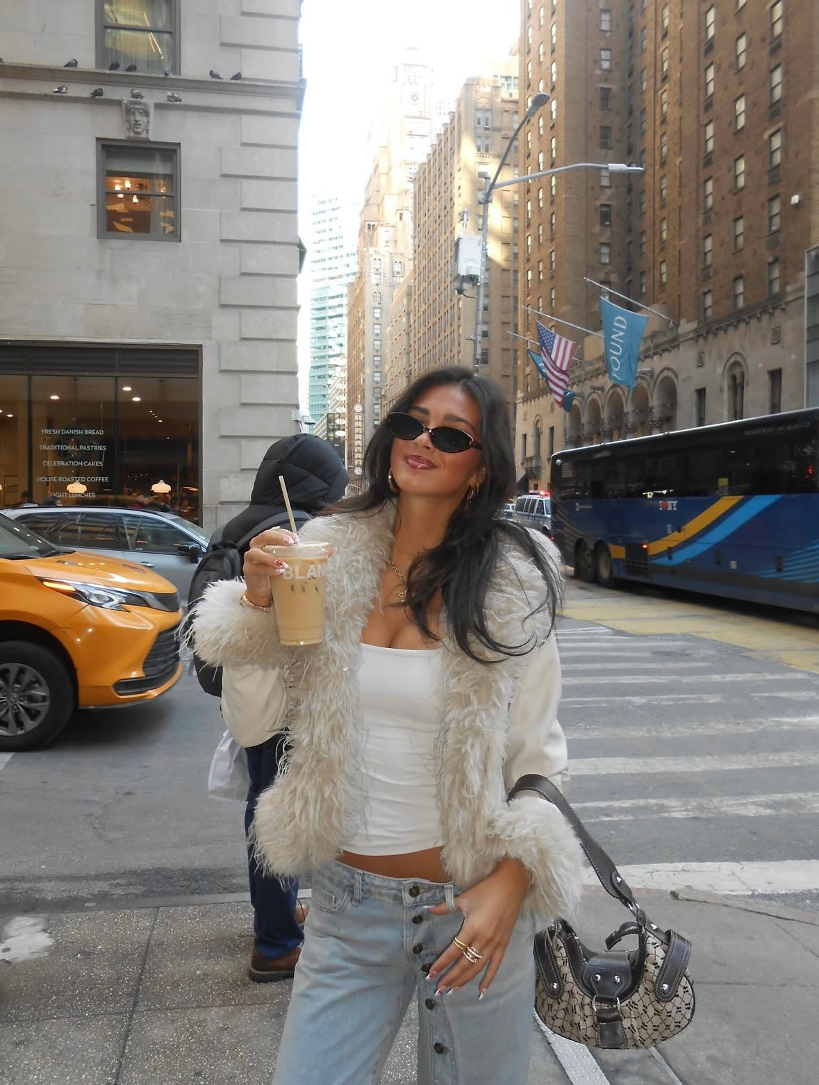 Sony Cybershot DSC-H90