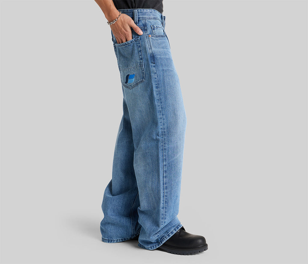 Epik Chill 23 Inch Jeans With Bottom Leg Opening Vintage 90s Medium Wash Denim For Casual Everyday Wear