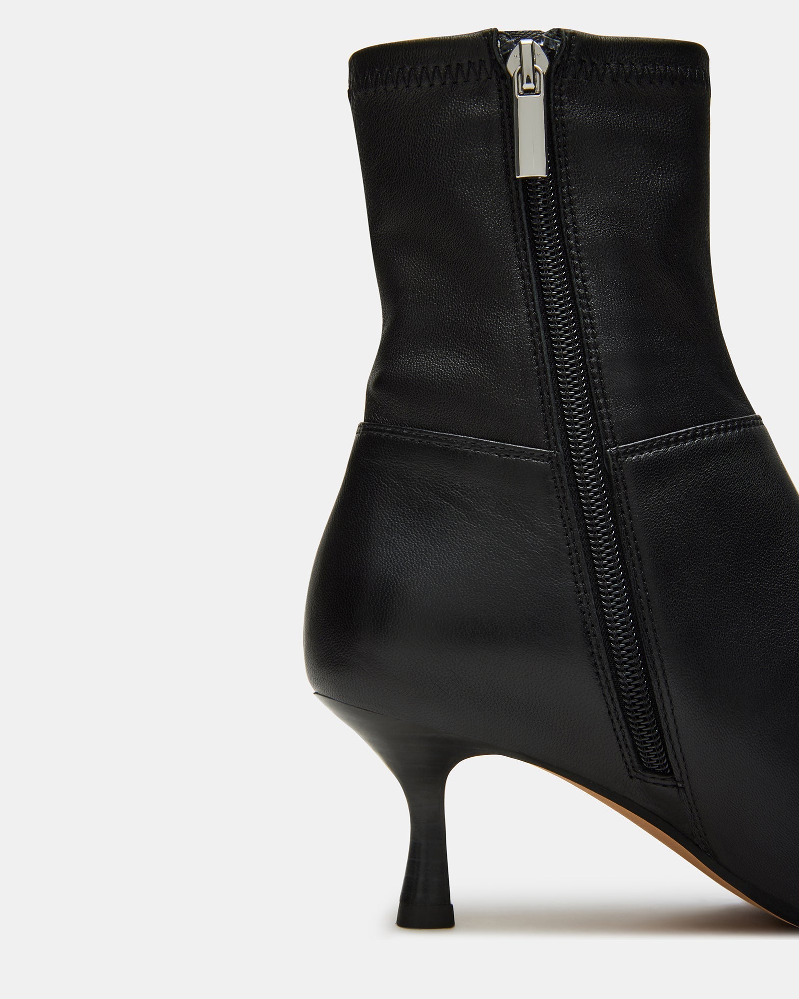 STASIA BLACK LEATHER - SM REBOOTED